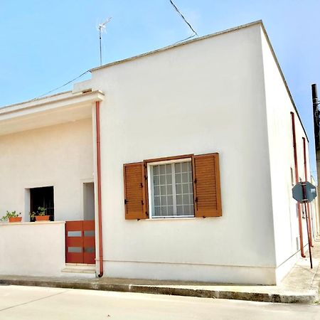 Casa Vacanze Patrizia Botrugno Exteriör bild